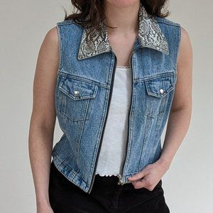 Vintage 90s zip-up Jean Vest w. Snakeskin collar